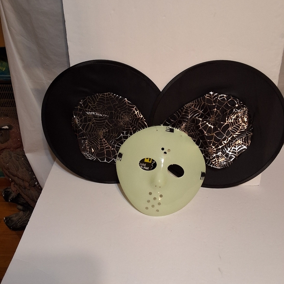 Halloween Costume Bundle NEW and USED Pieces - Picture 14 of 16